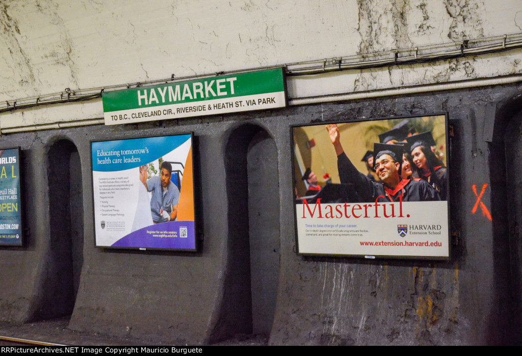 Boston Subway - Station